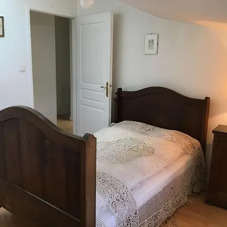 Classe 2 Etoiles: Cozy Quayside In Verdun-sur-Meuse
